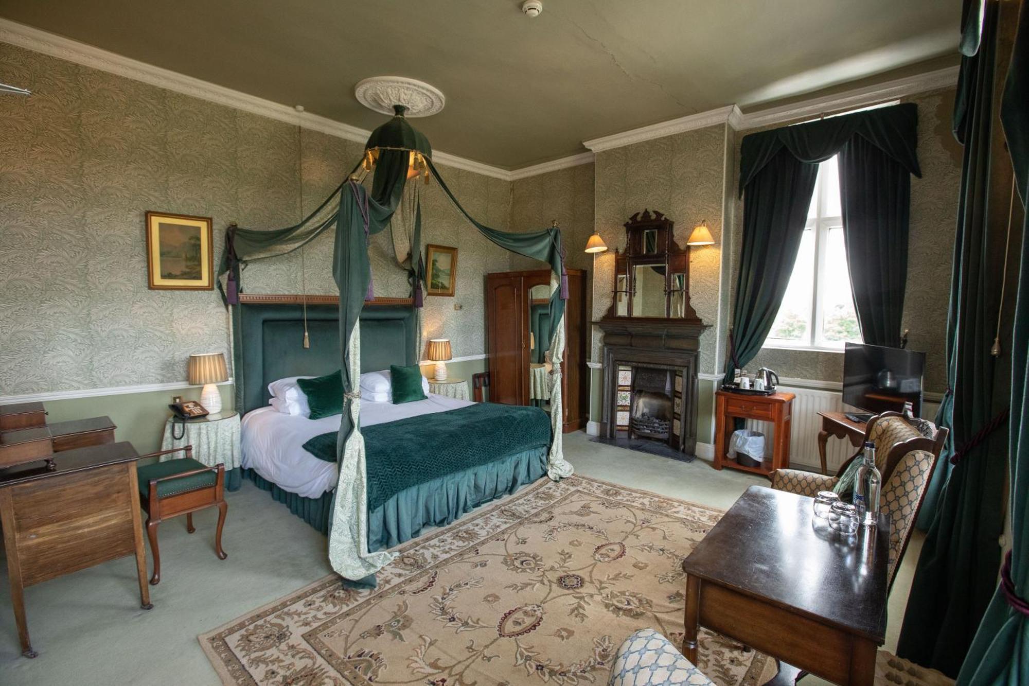 ברומסגרוב Grafton Manor Hotel מראה חיצוני תמונה